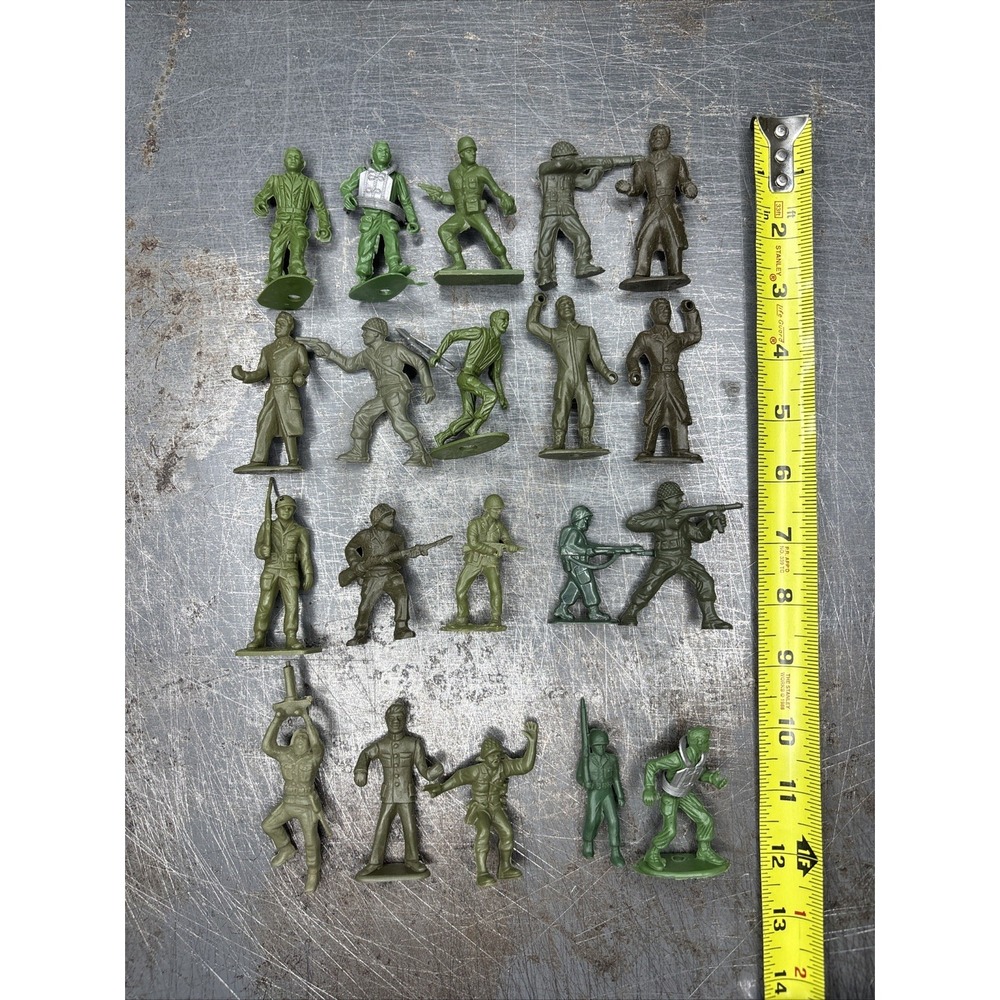 Vintage 1960s Marx MPC Tim Mee Playset Plastic Figures Green Army Lot Of 20